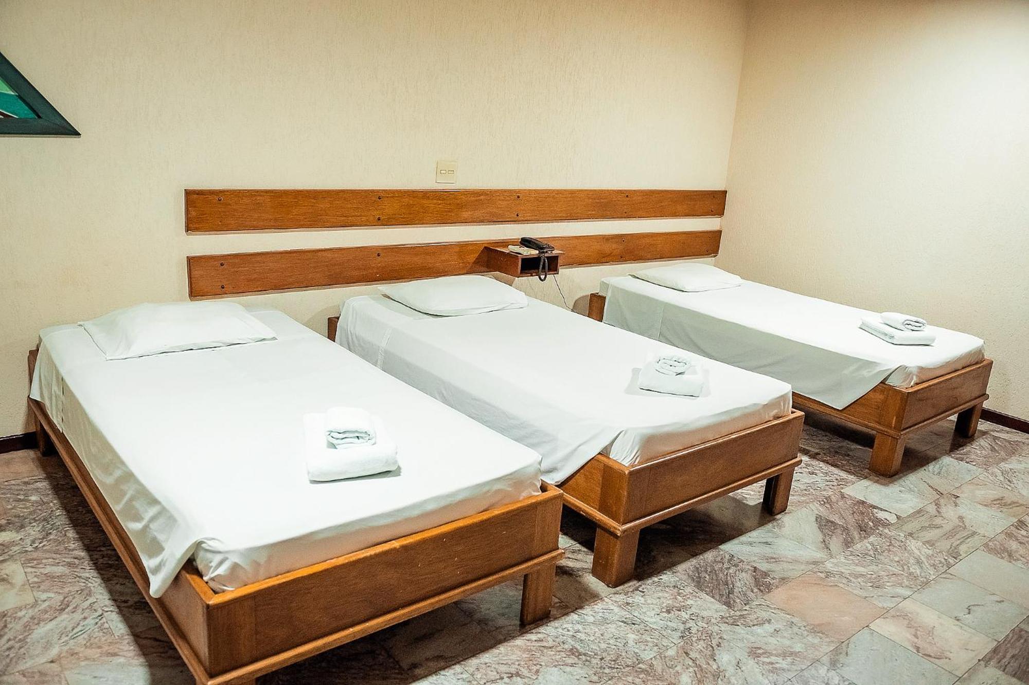 Sakr Hotel Penápolis Eksteriør bilde