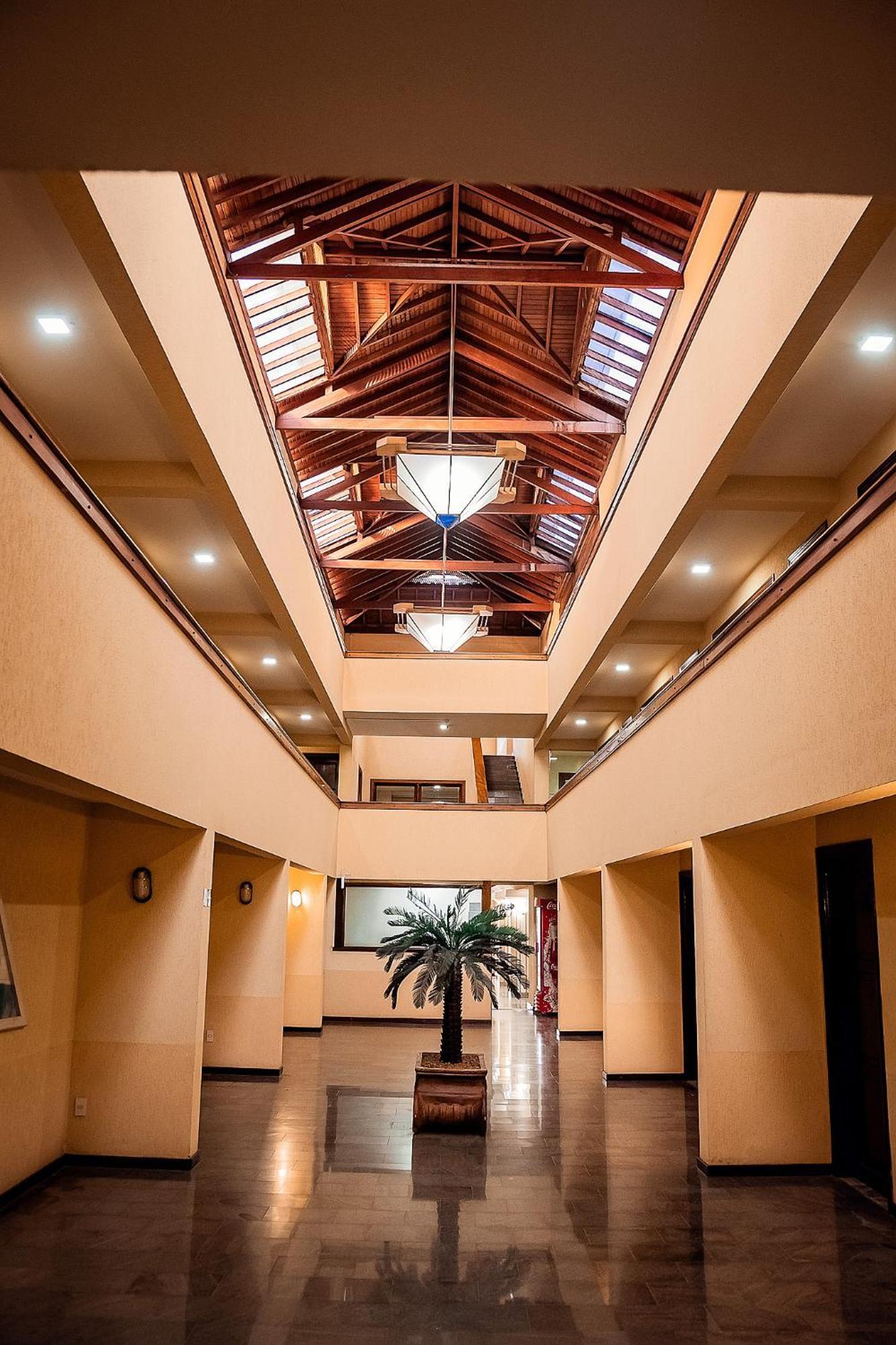 Sakr Hotel Penápolis Eksteriør bilde