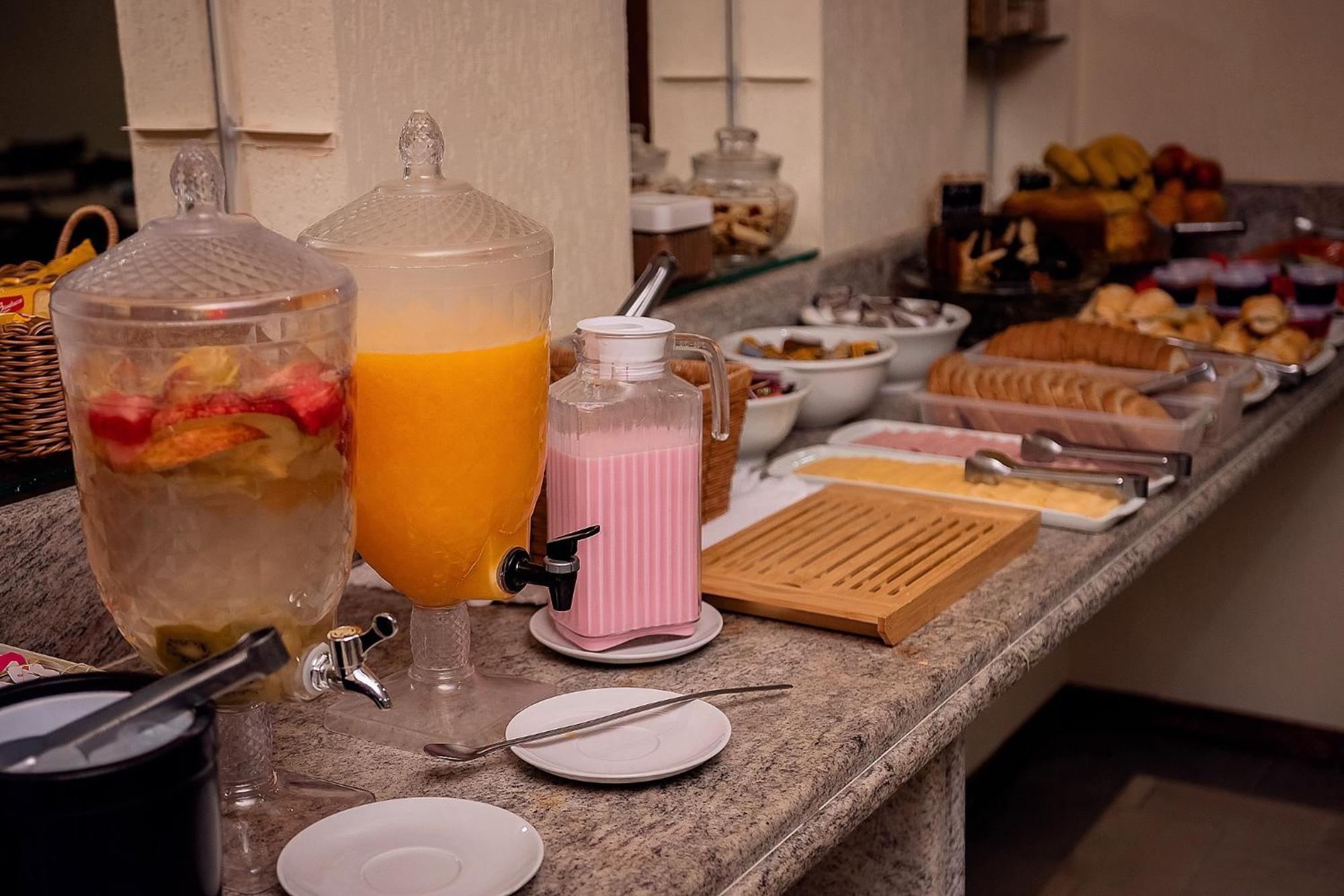 Sakr Hotel Penápolis Eksteriør bilde